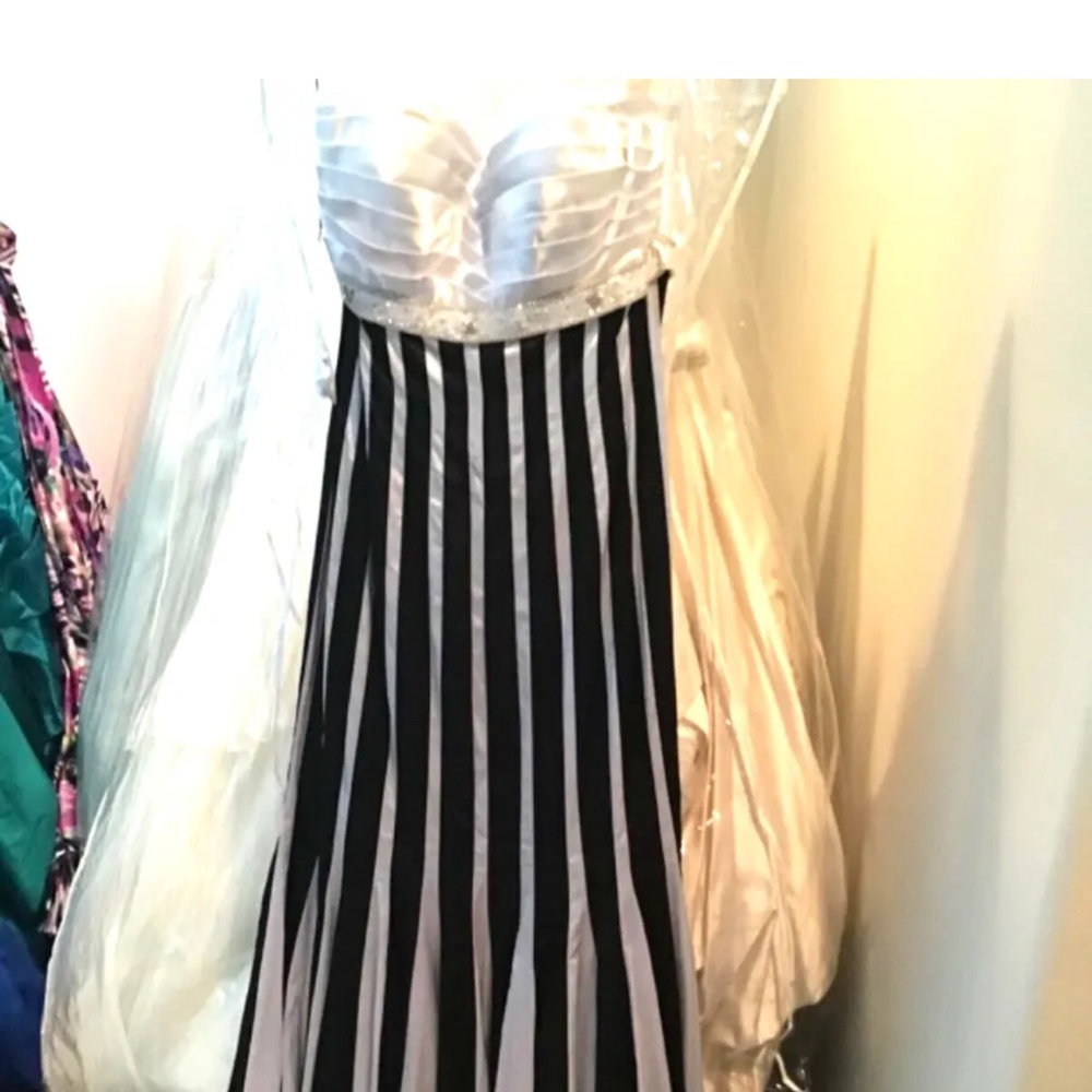 La Femme pageant prom social occasion cocktail party white/black stripe dress 2